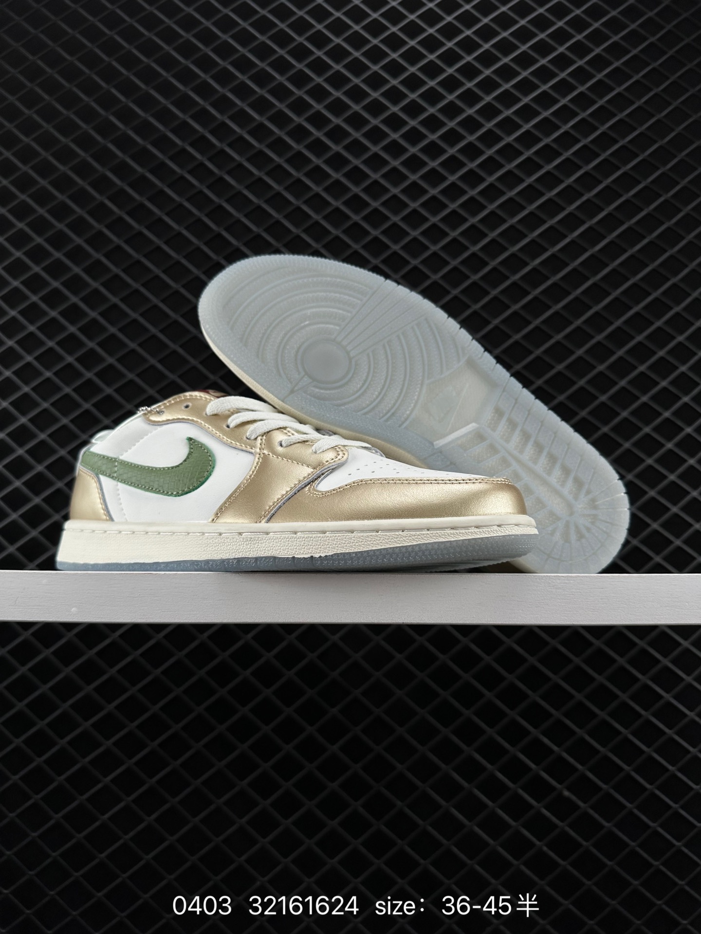 Jordan 1 Low ”Year of the Dragon“